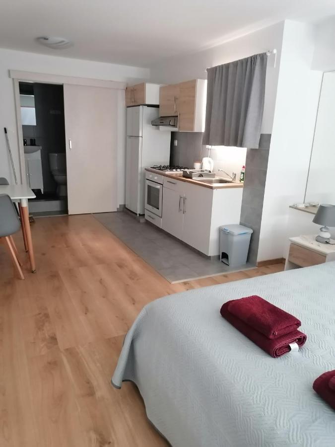 Appartement Natural Oak By Emmelia Group *